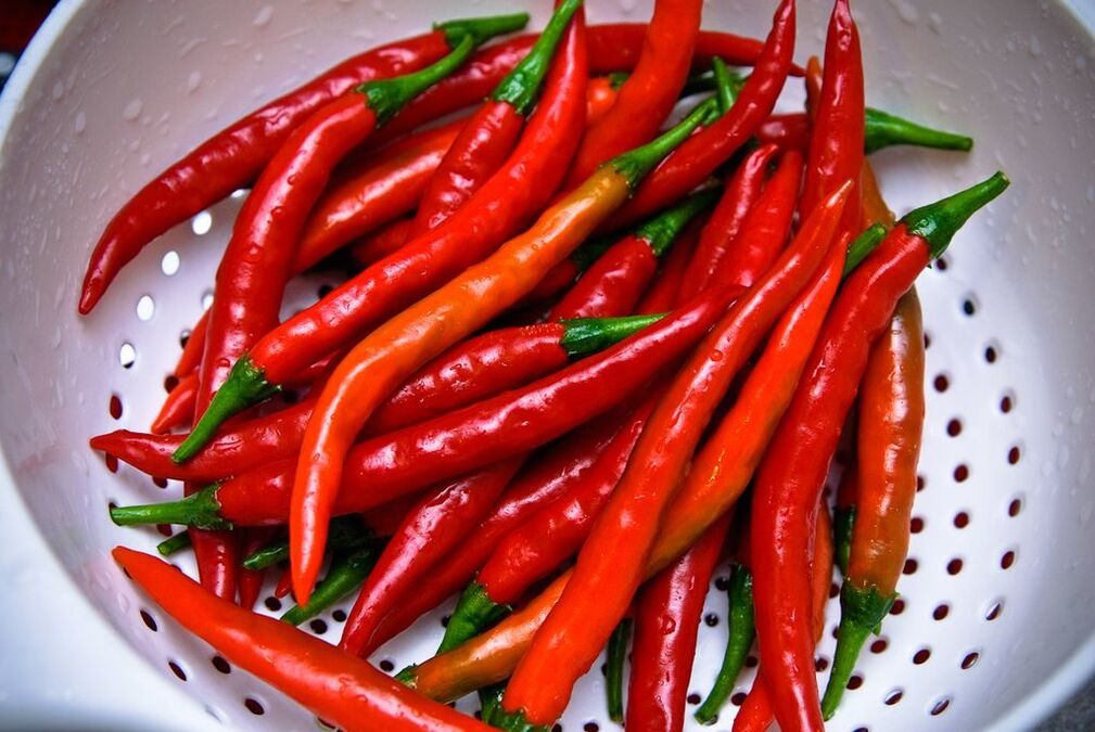 It is good to add hot peppers to the dish in small quantities and fresh.